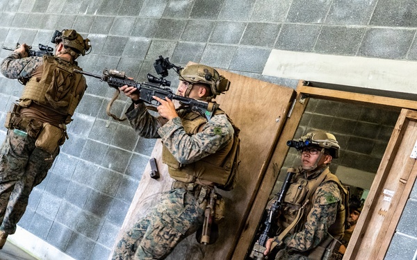 Fuji Viper 26.3 | U.S. Marines Rehearse Urban Operations