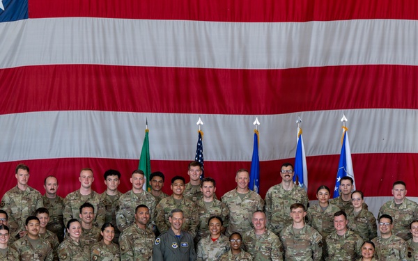 CSAF, CMSAF discuss readiness and quality of life during Aviano visit