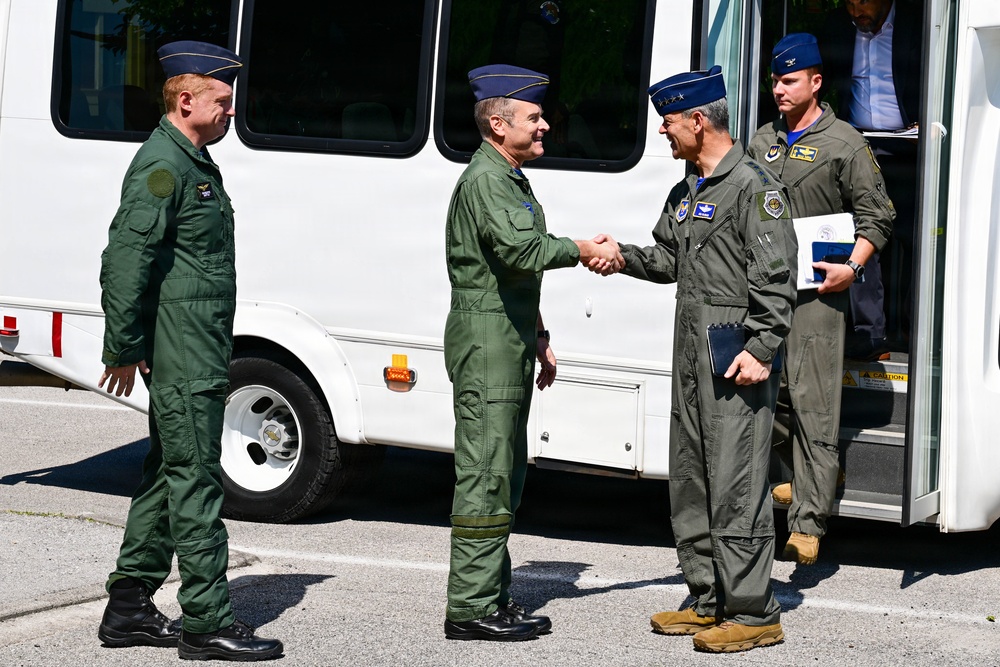 CSAF, CMSAF discuss readiness and quality of life during Aviano visit