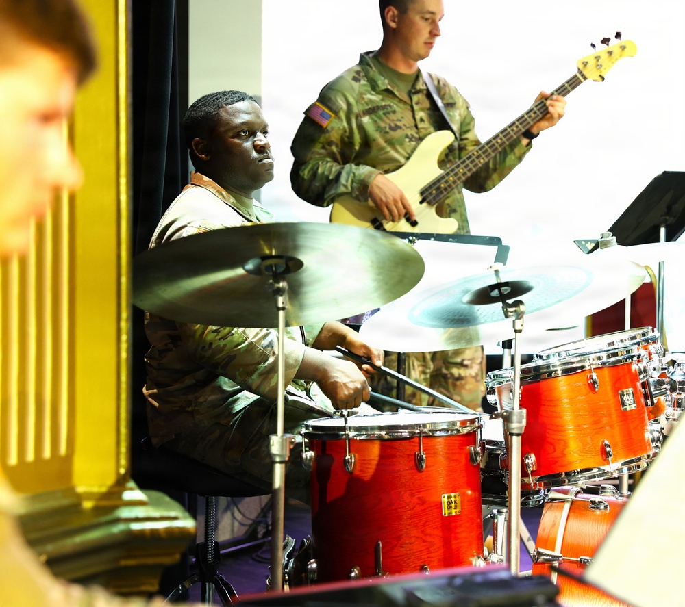 Illinois National Guard’s 144th Army Band Ends America’s 250th Birthday Weekend With a Special Concert in Sandwich’s Historic Opera House