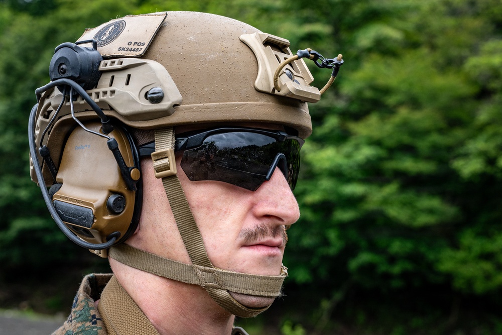 Fuji Viper 26.3 | U.S. Marines Conduct a Short- and Long-Bay Live-Fire Range