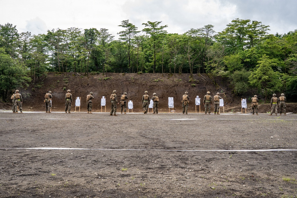 Fuji Viper 26.3 | U.S. Marines Conduct a Short- and Long-Bay Live-Fire Range