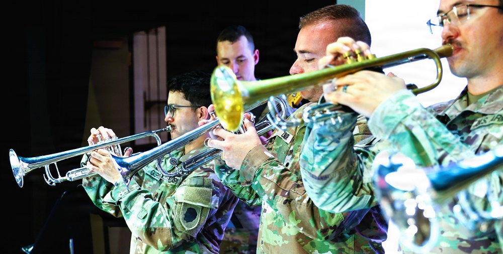 Illinois National Guard’s 144th Army Band Ends America’s 250th Birthday Weekend With a Special Concert in Sandwich’s Historic Opera House