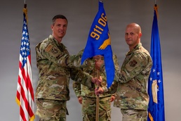 911th AES change of command