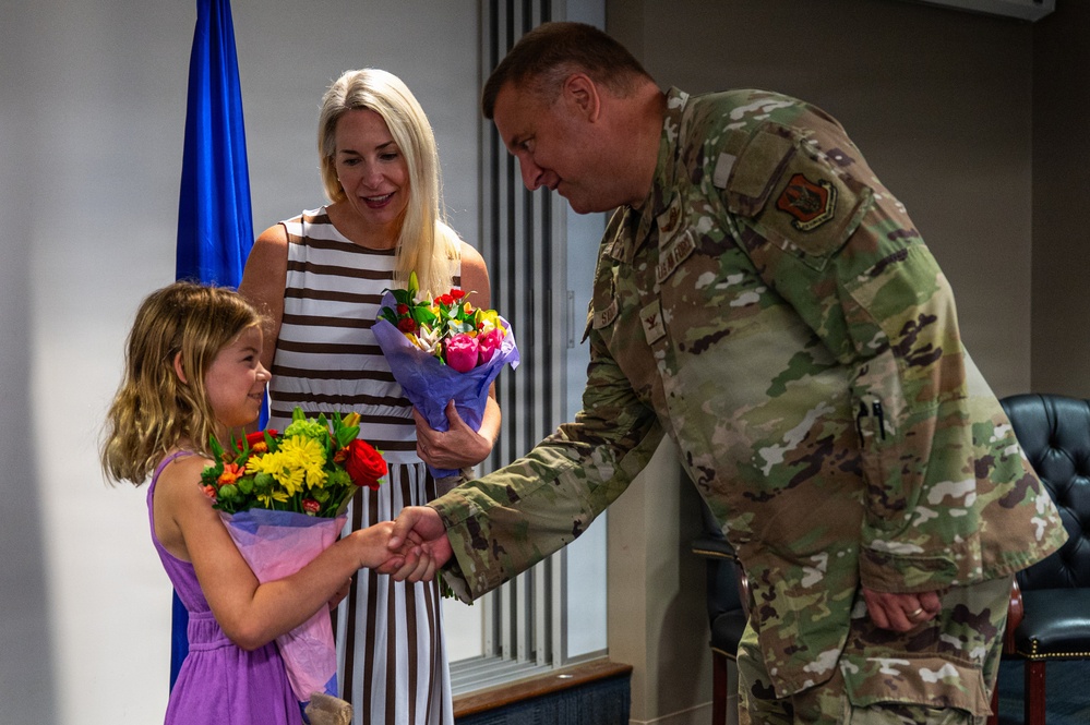 911th AES change of command