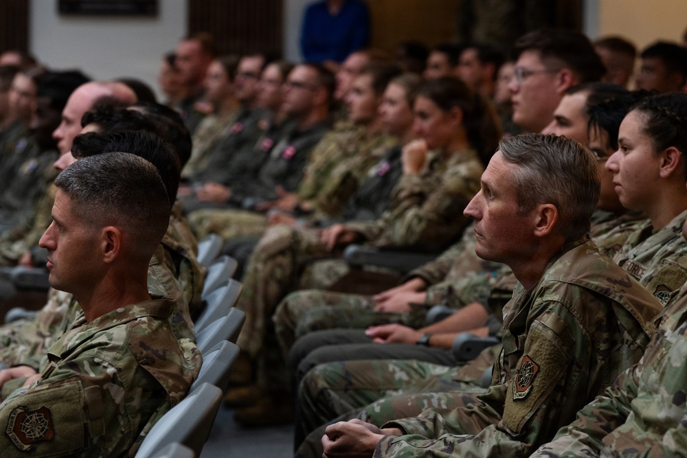 40th AS receives Gallant Unit Citation from 18th AF commander