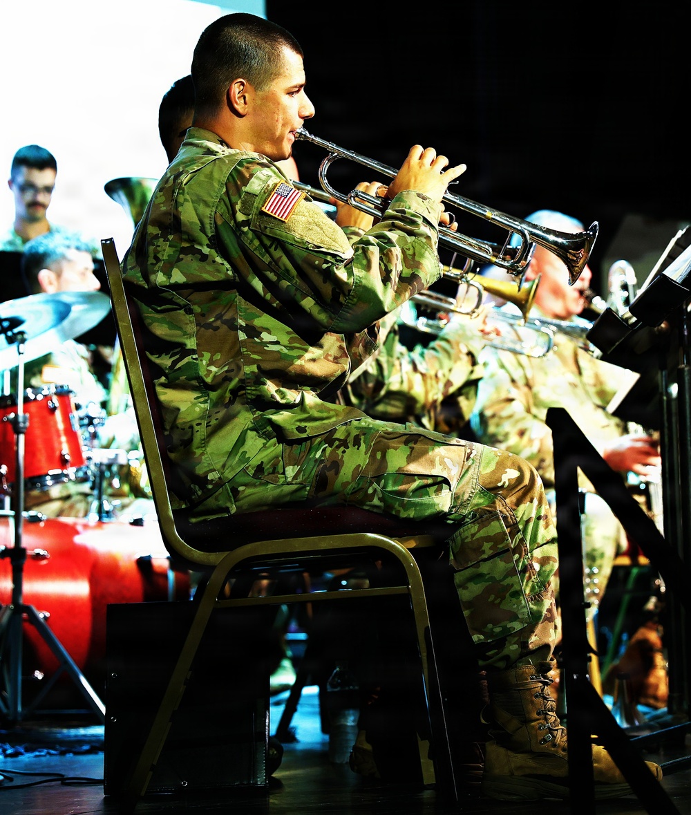Illinois National Guard’s 144th Army Band Ends America’s 250th Birthday Weekend With a Special Concert in Sandwich’s Historic Opera House