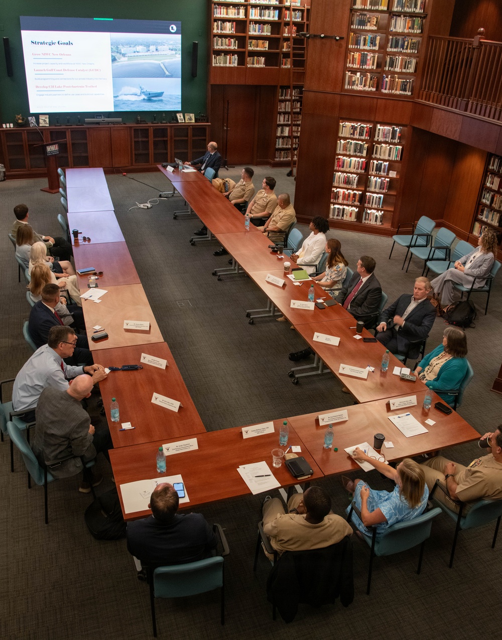 Navy Commands Launch Historic Partnership to Accelerate Defense Innovation Across Gulf Coast
