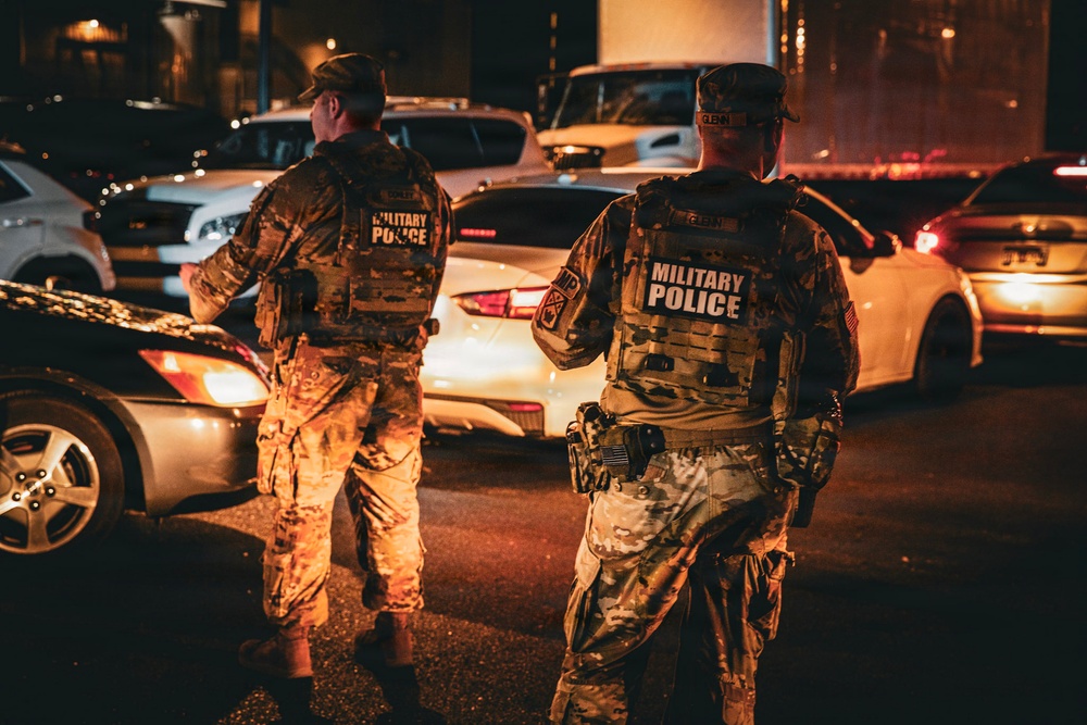 U.S. Army Soldiers with Tennessee National Guard direct traffic in Memphis