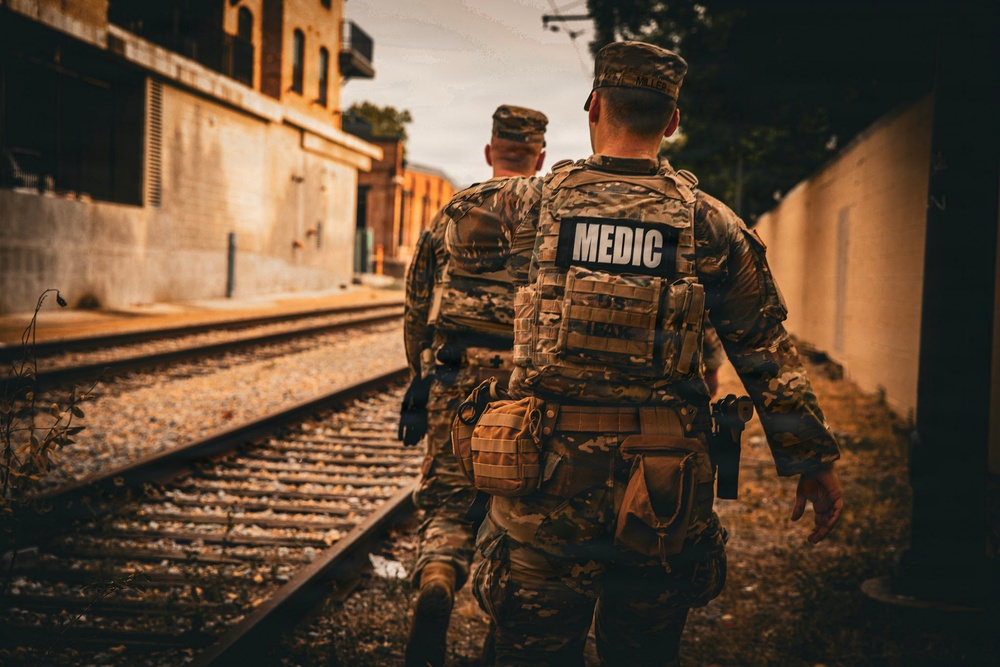 U.S. Army Soldiers with Tennessee National Guard patrol Memphis