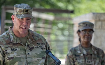 COL Christopher Green assumes command of the 106th Signal Brigade