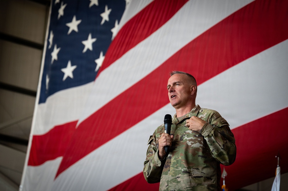 CSAF, CMSAF visit RAF Mildenhall