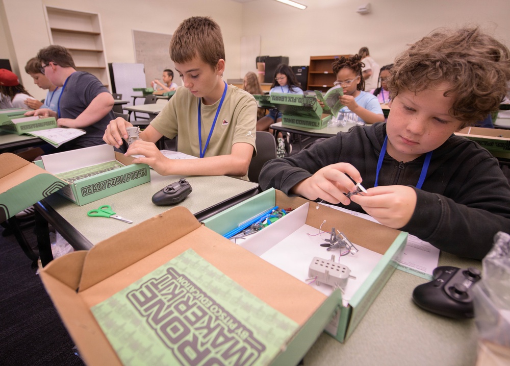 NIWC Atlantic Hosts 15th Annual Palmetto Cybersecurity &amp;amp; STEM Camp