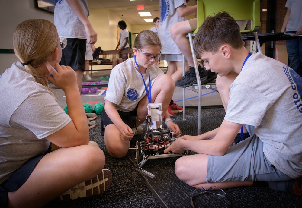 NIWC Atlantic Hosts 15th Annual Palmetto Cybersecurity &amp;amp; STEM Camp