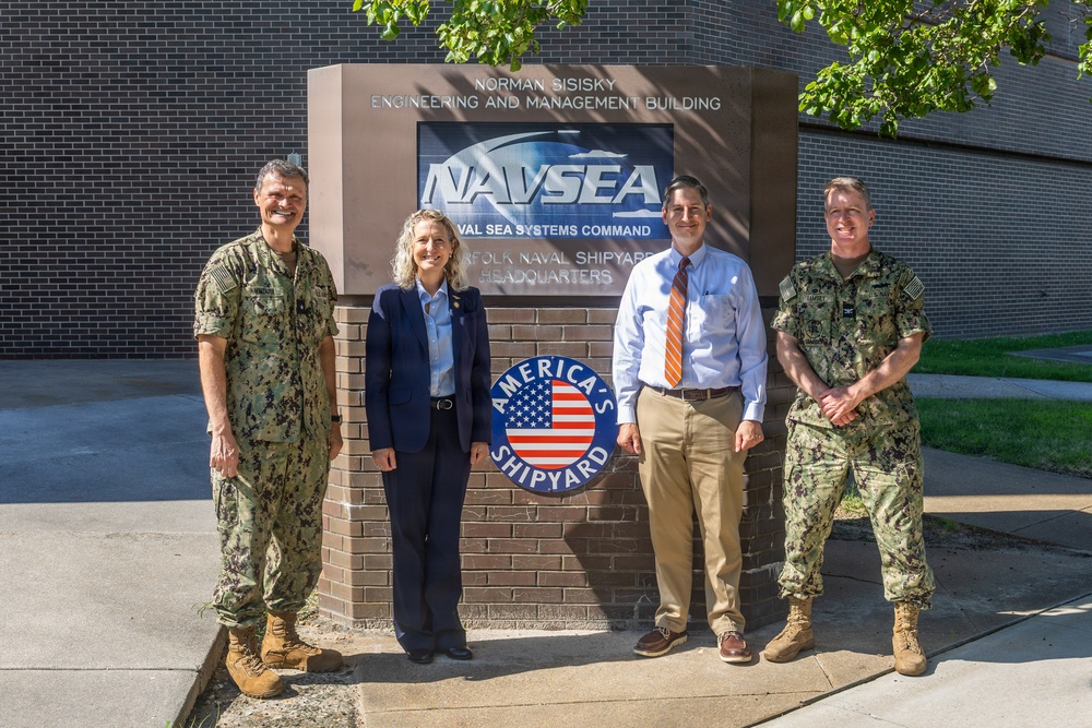Representative Jen Kiggans Visits Norfolk Naval Shipyard