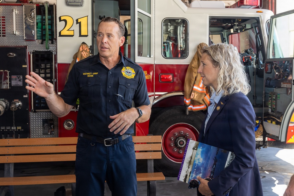 Representative Jen Kiggans Visits Norfolk Naval Shipyard