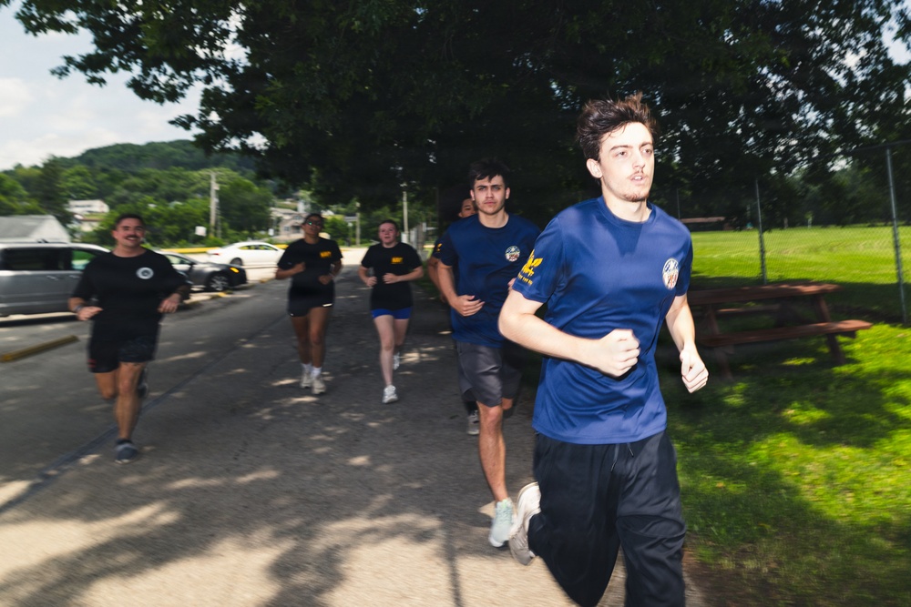 Future Sailors Participate in Group Physical Training During a Delayed  Entry Program Meeting