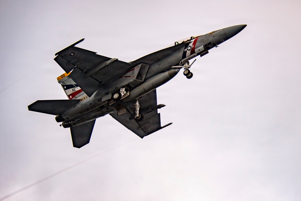 USS Carl Vinson (CVN 70) conducts flight operations