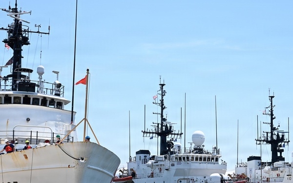 Coast Guard welcomes two cutters to new Virginia homeport