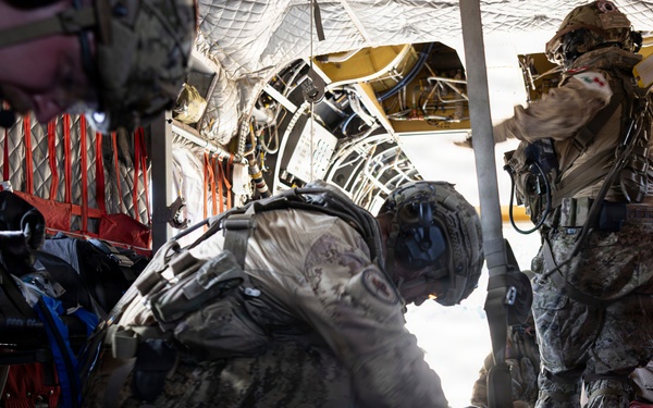 Canadian Armed Forces conduct simulated mass casualty exercise during RIMPAC 26