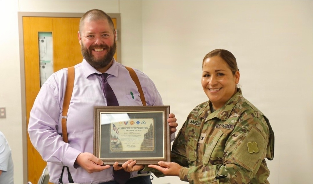 Fort McCoy Garrison commander recognizes Sparta Area Chamber of Commerce director for community partnership