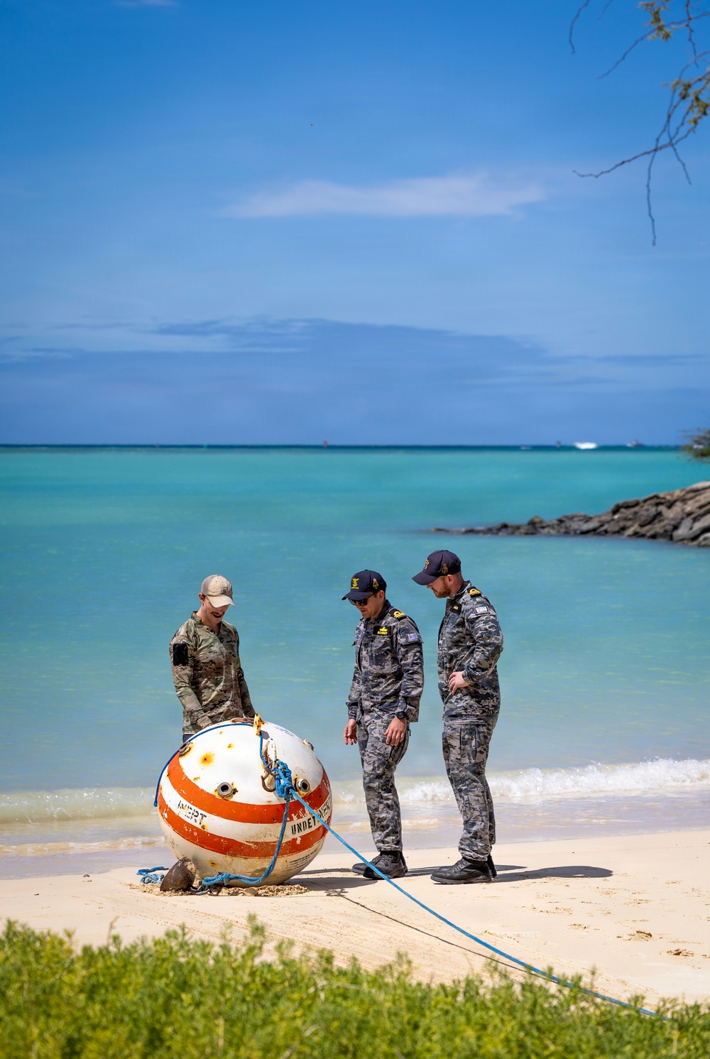 Multinational partners conduct mine countermeasure training during RIMPAC 2026
