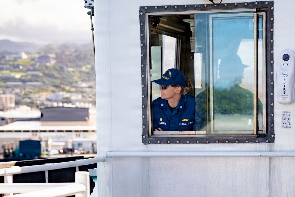 Partner nations participate in a buoy restoration project during RIMPAC 26
