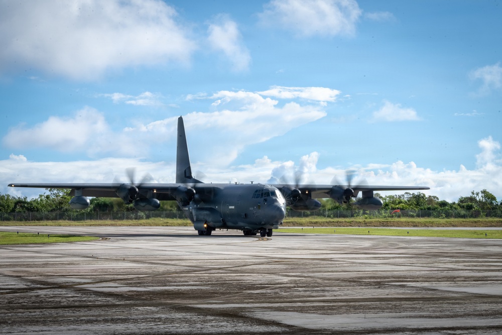 21st AEW strengthens community ties during Rota Community Day