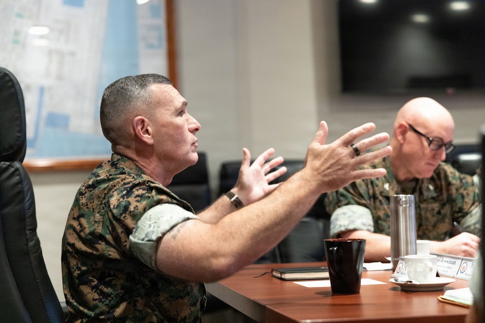 Brig. Gen. Ralph Rizzo visits MCAS Iwakuni
