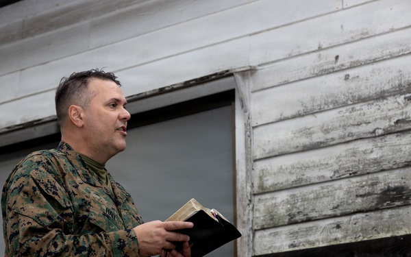 MWSS-171 holds a field religious service