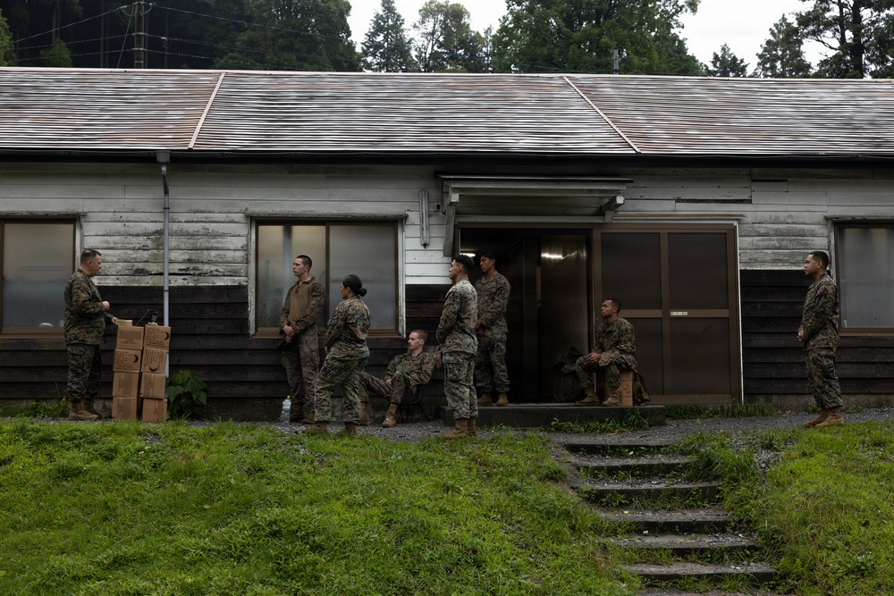 MWSS-171 holds a field religious service