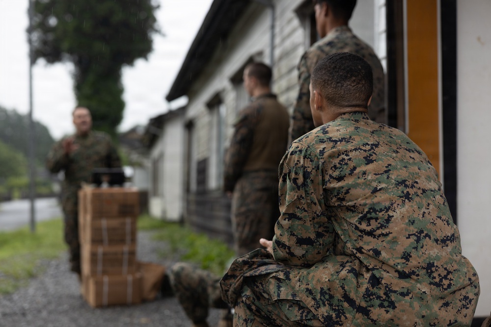 MWSS-171 holds a field religious service