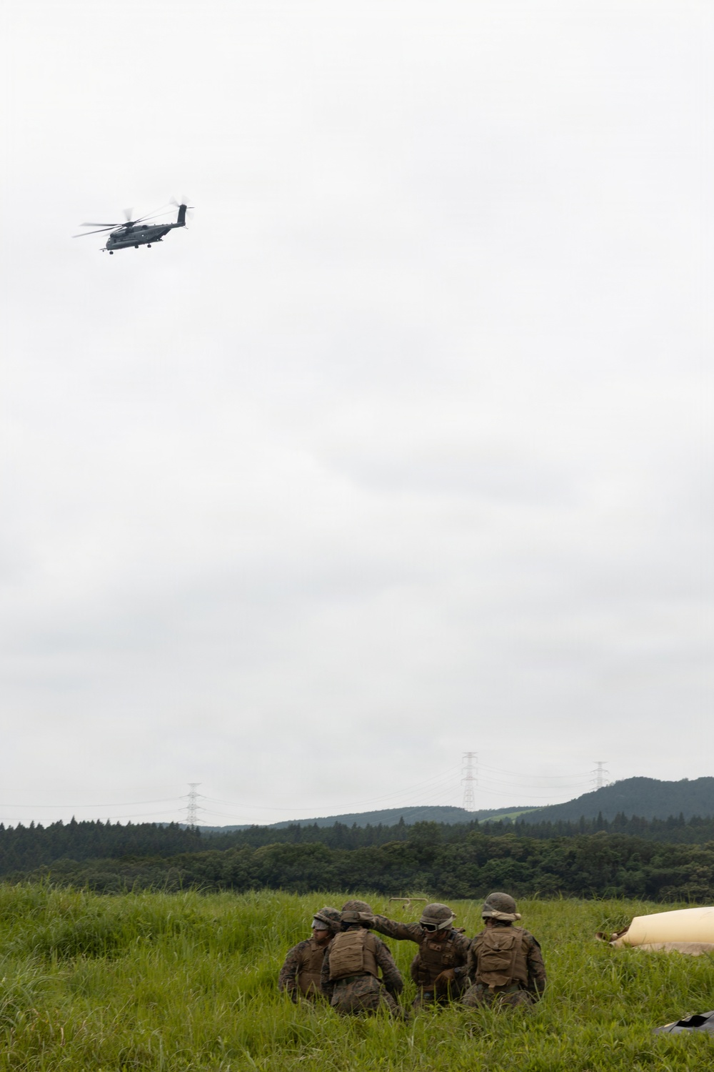 HMH-361 lands at a FARP site