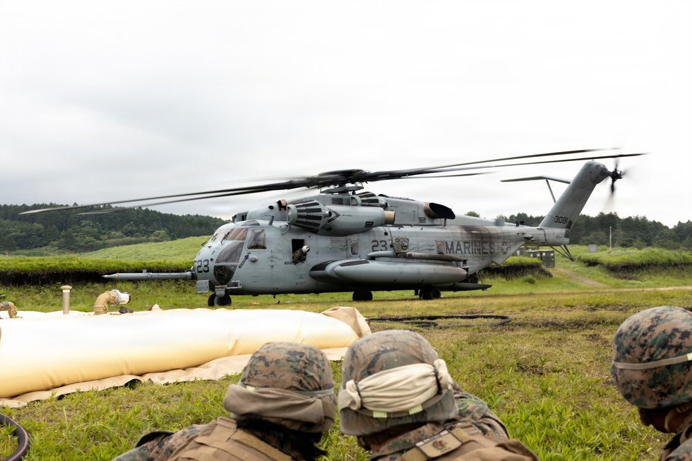 HMH-361 lands at a FARP site