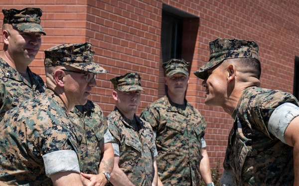 SMMC Ruiz visits MAG-41 Det C leadership, MWSS-471