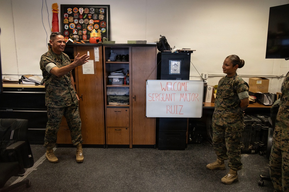 SMMC Ruiz visits MAG-41 Det C leadership, MWSS-471