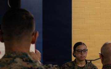 SMMC Ruiz visits MAG-41 Det C leadership, MWSS-471