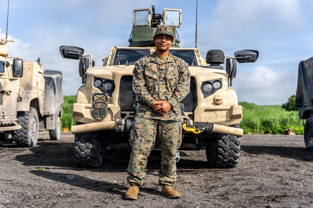Fuji Viper 26.3 | U.S. Marines Conduct M41A7 Saber and Mk 19 Live-Fire Training