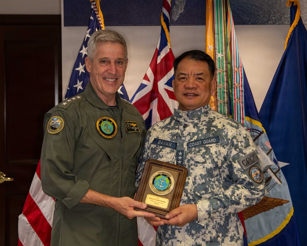 Philippine Coast Guard Commandant visits U.S. Pacific Fleet headquarters during RIMPAC 2026