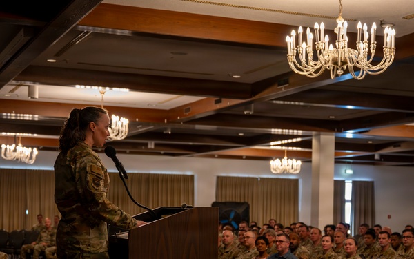 693d Intelligence Surveillance and Reconnaissance Group holds change of command ceremony