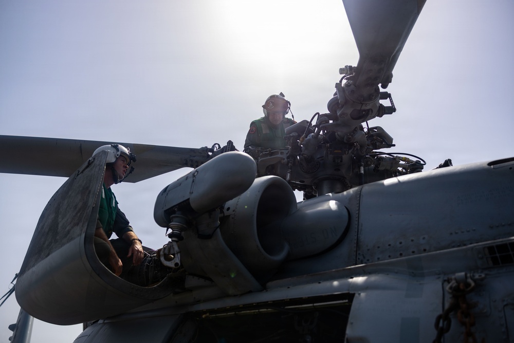 USS Rafael Peralta Conducts Pre-Flight Check
