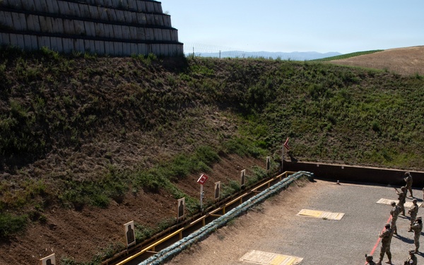 KFOR RC-E U.S., Polish Soldiers conduct combined range operations at Camp Bondsteel