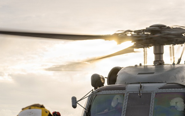 USS Mustin conducts flight operations