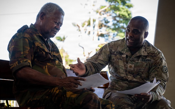 U.S. and Papua New Guinea Senior Chaplains meet during Tamiok Strike 26