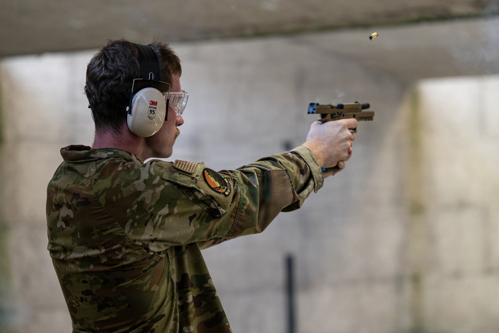 Weapons training with 48 FW, 100 ARW