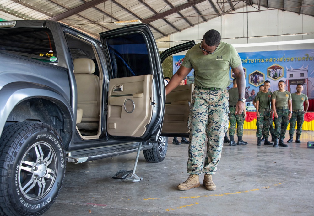 U.S. Marines, Royal Thai Navy Conduct ECP, VCP Training During CARAT Thailand 2026