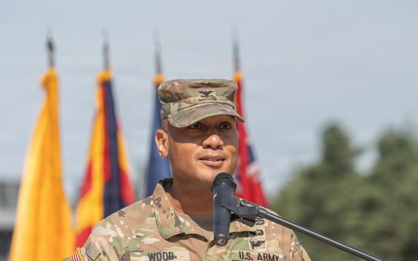 USAG Rheinland-Pfalz transfers authority from Higgins to Wood in change of command ceremony