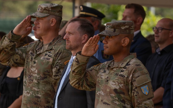 USAG Rheinland-Pfalz transfers authority from Higgins to Wood in change of command ceremony