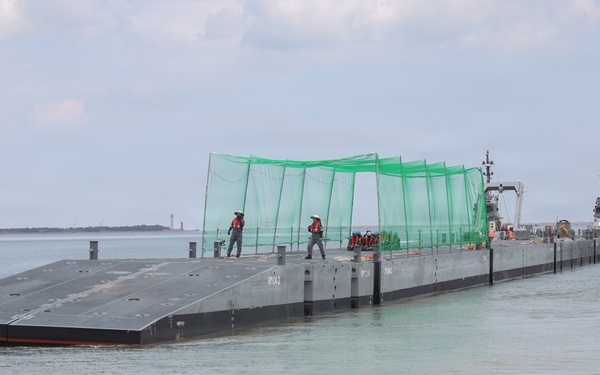 CJLOTS 26: 3rd MLG, ROK conduct Maritime Prepositioning Force expeditionary offload in South Korea