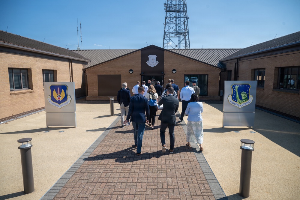 Congressional Delegation visits the Liberty Wing